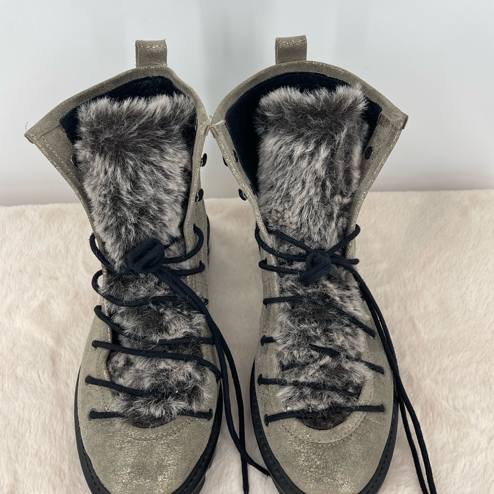 SEYCHELLES SIZE 9 Women's Gray Fur-Lined Boots